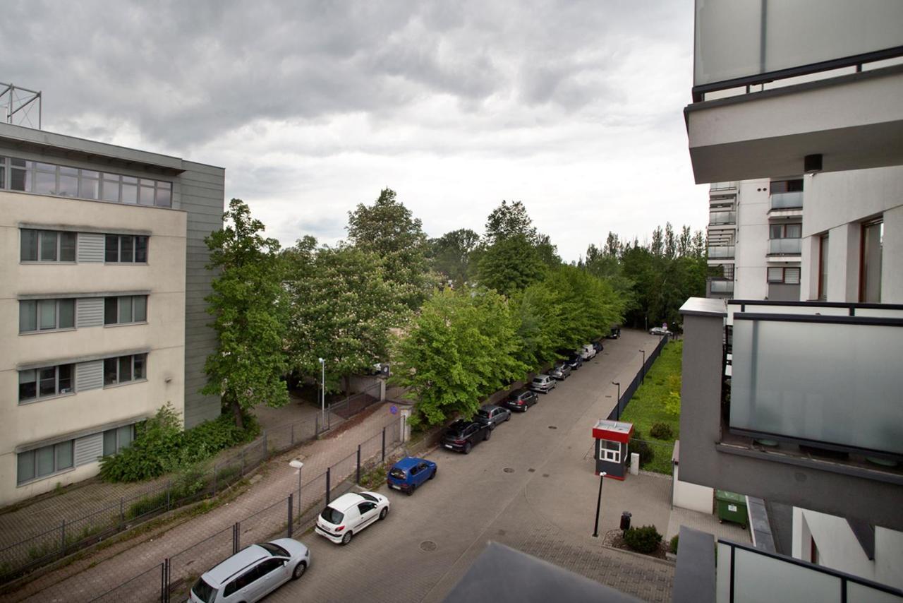 Airport Okecie Klobucka P&O Serviced Apartments Varsóvia Exterior foto